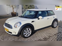 MINI One - Lm velgen, elektrische ramen, centrale vergrendeling BMW dealer onderhouden