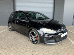 Volkswagen Golf - 2.0 TDI GTD PANO-XENON-LED