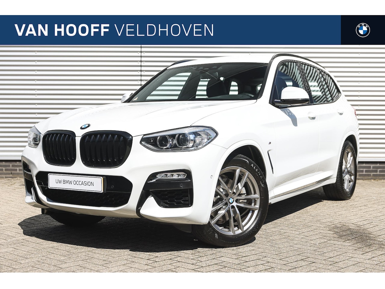 BMW X3 - xDrive20i Executive M Sport Automaat / Sportstoelen / LED / M Sportonderstel / Parking Ass - AutoWereld.nl
