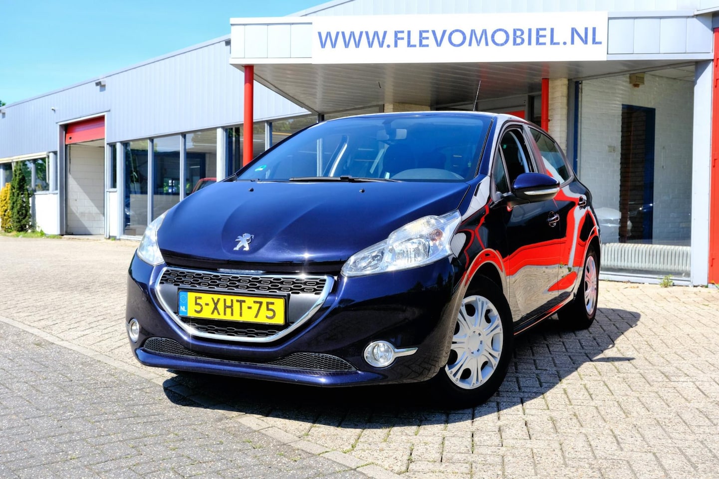 Peugeot 208 - 1.6 e-HDi Blue Lease Navi|Airco|Cruise - AutoWereld.nl
