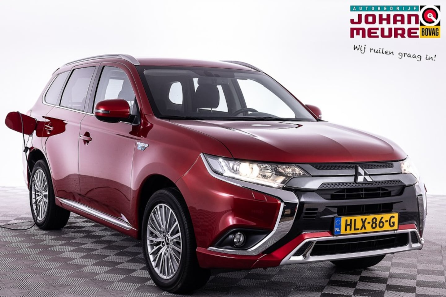 Mitsubishi Outlander - 2.4 PHEV Intense+ | CAMERA | ECC | VELGEN | PHEV . - AutoWereld.nl