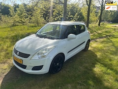 Suzuki Swift - 1.2 Bandit EASSS nieuwe apk bij aflevering