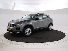 Volkswagen T-Roc - 1.6 TDI Style Business Cruise Control, Panoramadak, Trekhaak, Airco, Parkeersensoren