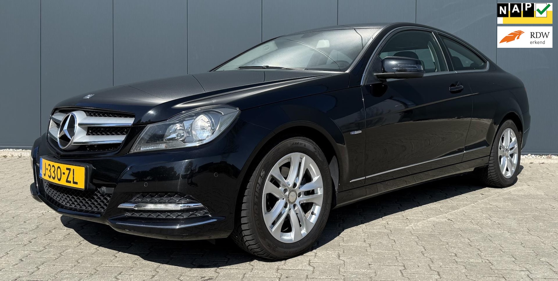 Mercedes-Benz C-klasse Coupé - 180 Airco Apple Carplay Nieuw APK - AutoWereld.nl
