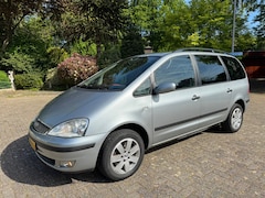 Ford Galaxy - 2.3-16V Futura Automaat
