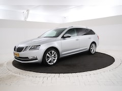 Skoda Octavia Combi - 1.6 TDI Greentech Style Business Navigatie, Trekhaak, Virtual, Apple Carplay, Stoelverwarm