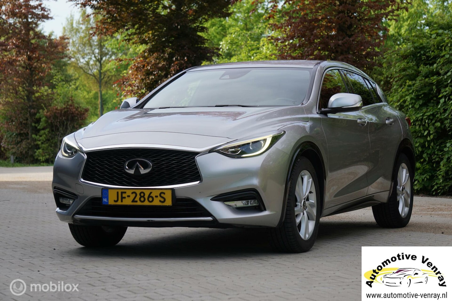 Infiniti Q30 - 1.6t Prem.|Sportief, GLA genen, Zuinig stijlvol - AutoWereld.nl