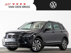 Volkswagen Tiguan - Active 1.4 TSI eHybrid 245 pk Automaat | LED | Trekhaak | Stoelverwarming | DDC | Navigati