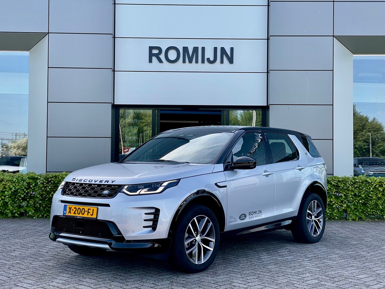 Land Rover Discovery Sport - 1.5 P300e PHEV Dynamic SE PANORAMADAK 3D Camera - AutoWereld.nl