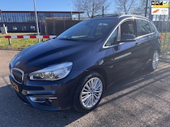 BMW 2-serie Active Tourer - 220i High Exe Automaat LED Panoramadak LEDER