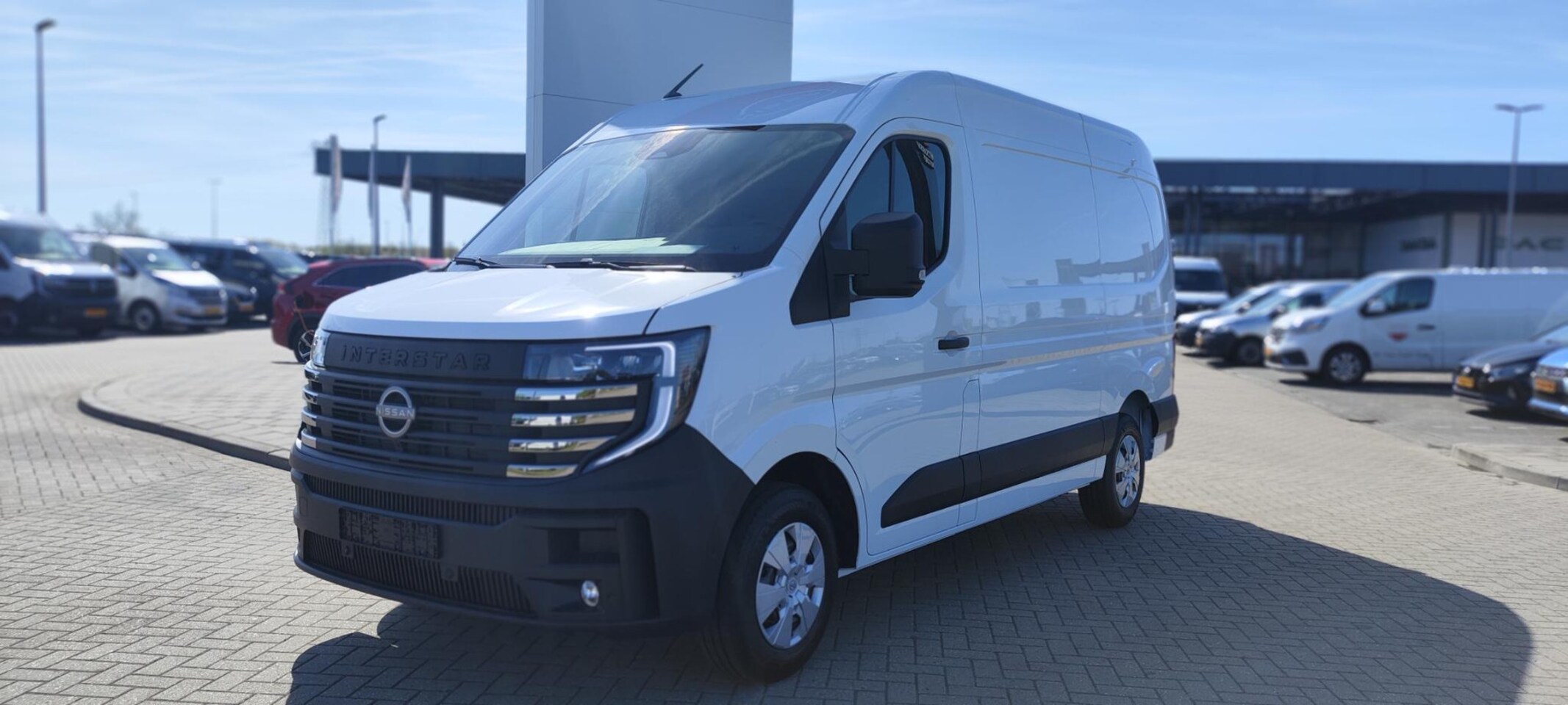 Nissan Interstar-e - L2H2 Limited 87 kWh | DE NIEUWE INTERSTAR NU BIJ TERWOLDE! | TEKNA | - AutoWereld.nl