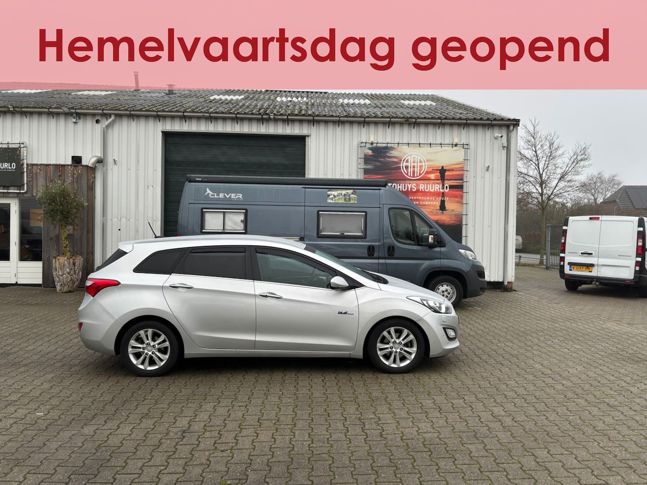 Hyundai i30 Wagon - 1.6 GDI i-Catcher 135PK jaar APK+ beurt!! NAP LEER 2013!! - AutoWereld.nl