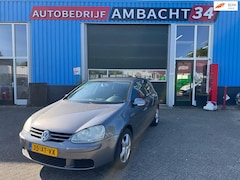 Volkswagen Golf - 1.6 FSI Optive 3