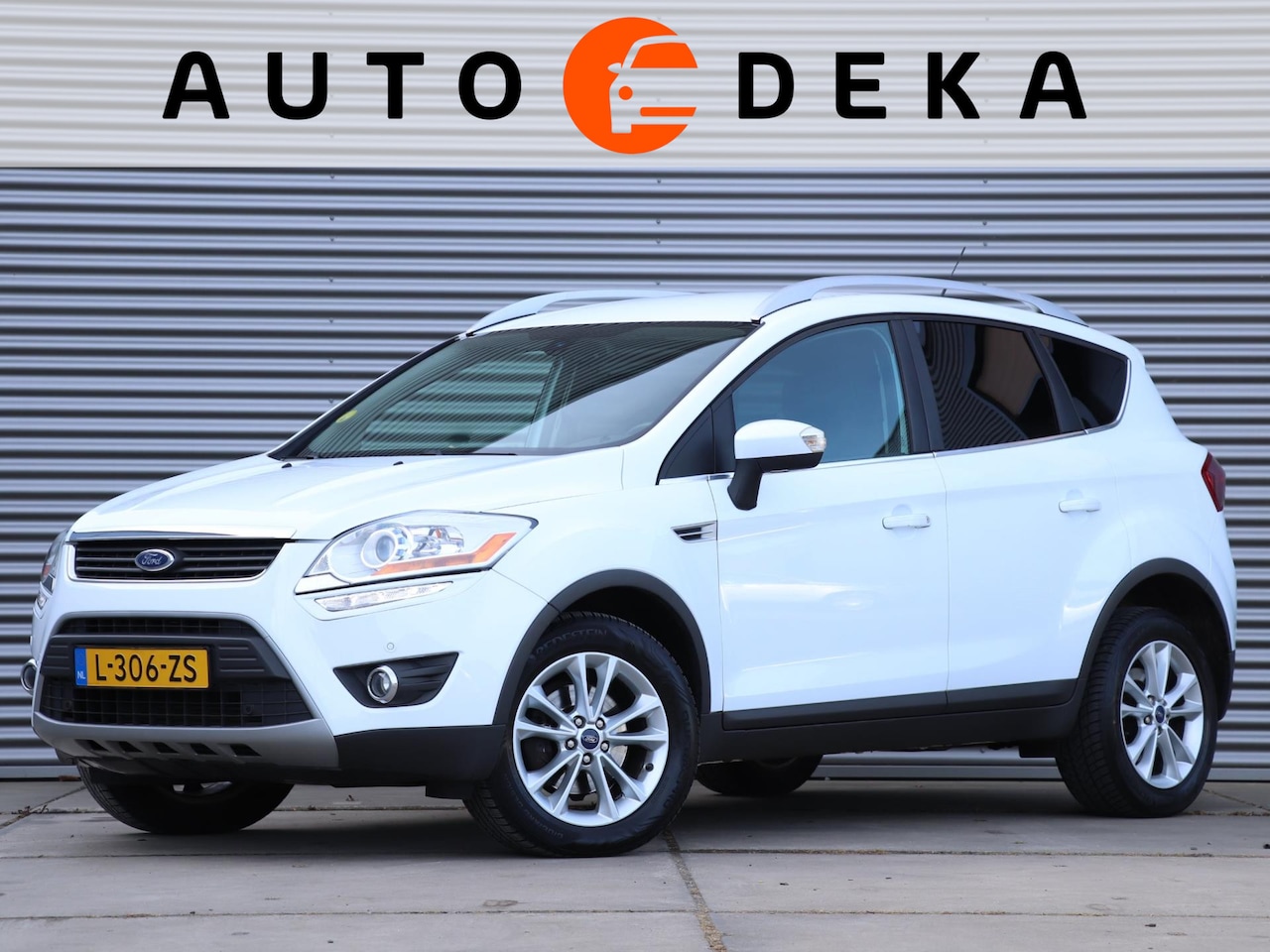 Ford Kuga - 2.0 TDCi Titanium S Automaat *Navigatie*Trekhaak*Parkeersens.* - AutoWereld.nl