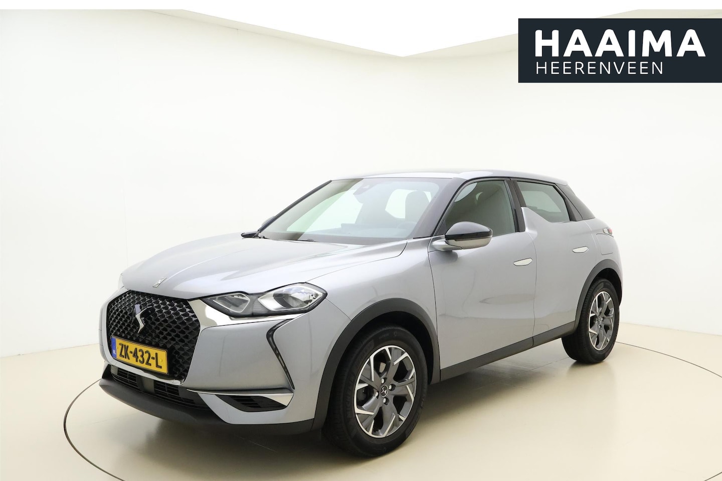 DS 3 Crossback - 1.2T Business GRATIS TREKHAAK! | Hoge zit |  Keyless Entry | Navigatie | Climate Control | - AutoWereld.nl