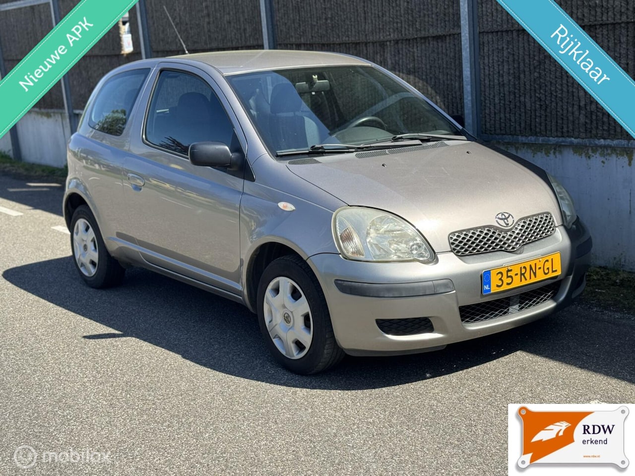 Toyota Yaris - 1.0 VVT-i NAP/NWE APK/NETTE AITO/LAGE KM STAND - AutoWereld.nl
