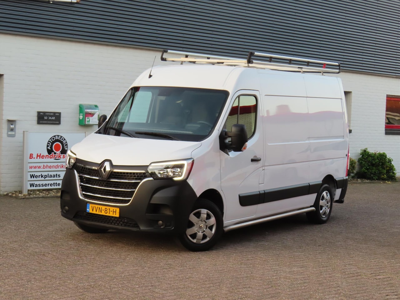 Renault Master - GB 2.3 Blue dCi 135pk L2H2 T35 FWD Work Edition/ All season banden/ Imperiaal + ladder/ Ca - AutoWereld.nl
