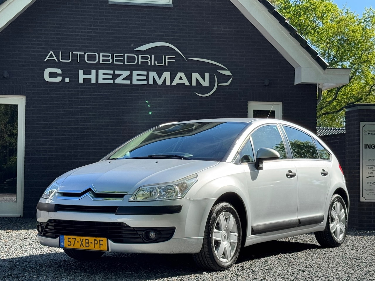 Citroën C4 - 1.6-16V Ligne Business 141DKM NAP Cruise Control Climate Control Trekhaak - AutoWereld.nl