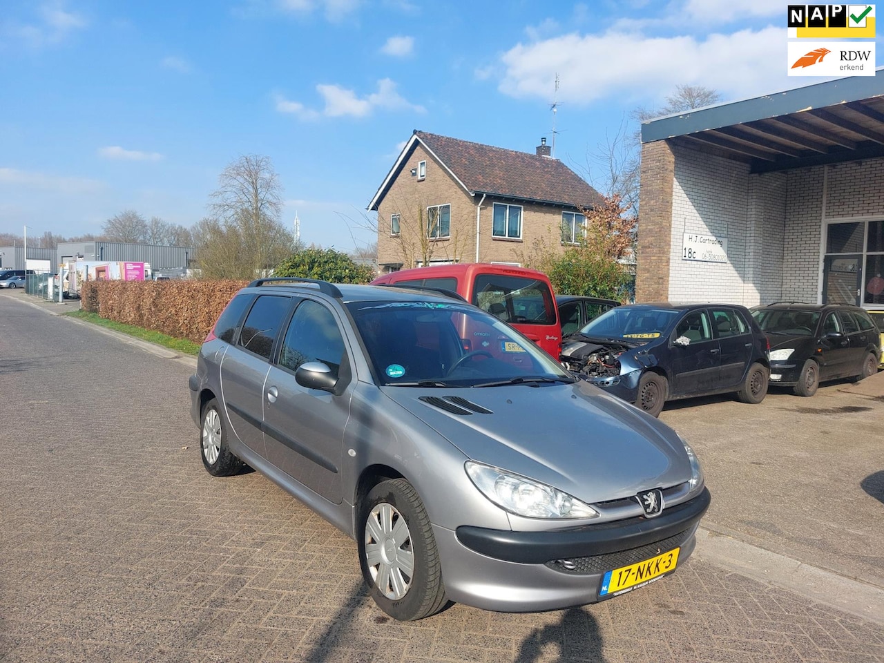Peugeot 206 SW - 1.4 X-line Station - AutoWereld.nl