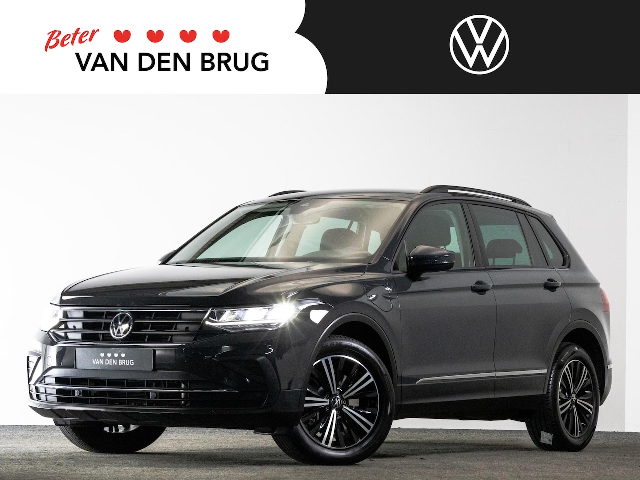 Volkswagen Tiguan - 1.4 TSI eHybrid 245 pk Automaat | LED | Navigatie | Trekhaak | 18" | Stoel & Stuur verwarm - AutoWereld.nl