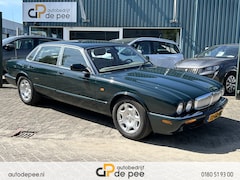 Jaguar XJ - 4.0 V8 Sovereign Automaat GARANTIE/YOUNGTIMER/LEDER/CLIMA/CRUISE rijklaarprijs