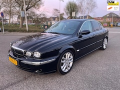 Jaguar X-type - 2.5 V6 Executive / automaat / airco / leder / cruise.control / elek.pakket / pdc / lmv / n
