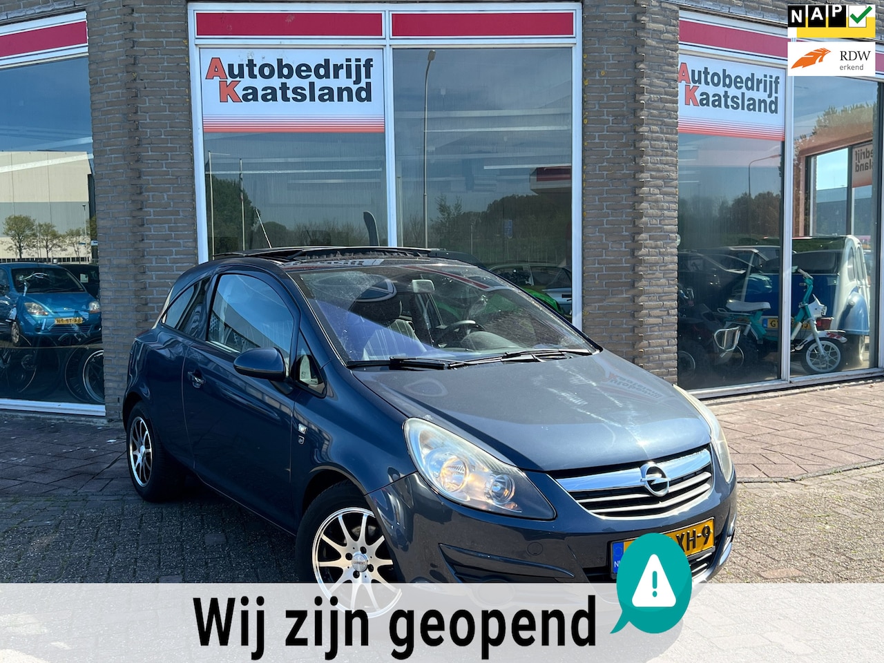 Opel Corsa - 1.4-16V - Pano - Nieuwe APK! - Airco - 2010 - AutoWereld.nl