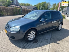 Volkswagen Golf - 1.6 FSI Comfortline