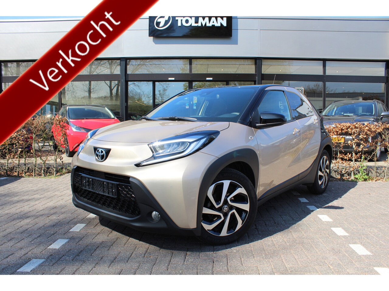 Toyota Aygo X - 1.0 VVT-i MT Envy Special | Rijklaar | Keyless | Sensoren v+a | Stoelverw. | Clima | Navi - AutoWereld.nl