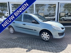 Renault Clio - 1.2-16V Special Line Trekhaak / Airco / 5-Deurs / CV