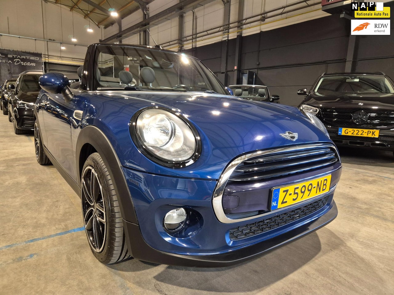 MINI Cabrio - Mini 1.5 Cooper - 136 pk - Climate Control - PDC - Stoelverwarming - AutoWereld.nl