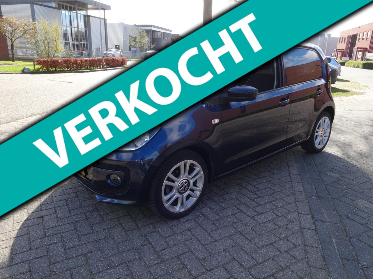 Volkswagen Up! - 1.0 high up! BlueMotion/Airco/Navi/Cruise Control - AutoWereld.nl