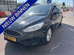 Ford Focus Wagon - 1.0 Trend Edition navigatie/camera airco/ecc apk