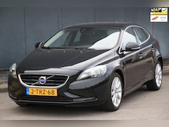 Volvo V40 - 1.6 T2 Momentum Navigatie/Parkeersensor/17"inch lmv/65000km