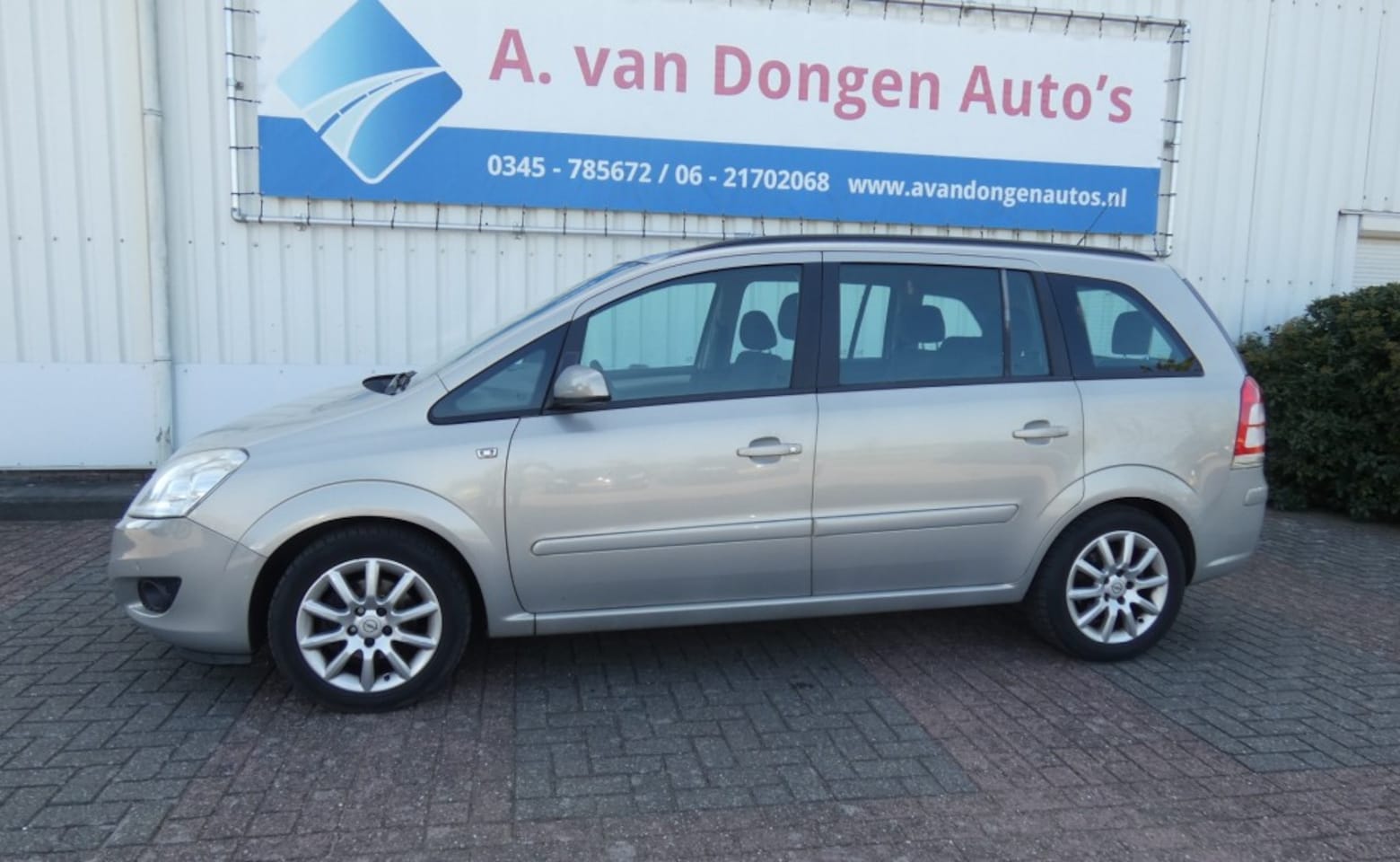 Opel Zafira - 1.8 TEMPTATION Automaat,Clima,Cruise,APK 29-4-26 - AutoWereld.nl