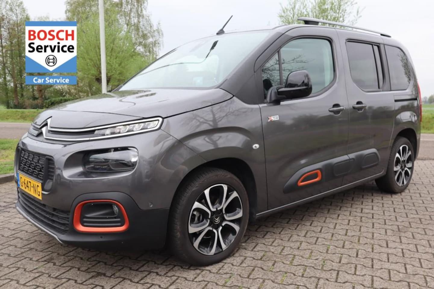 Citroën Berlingo - 1.2 PURETECH SHINE panoramadak en vol opties - AutoWereld.nl