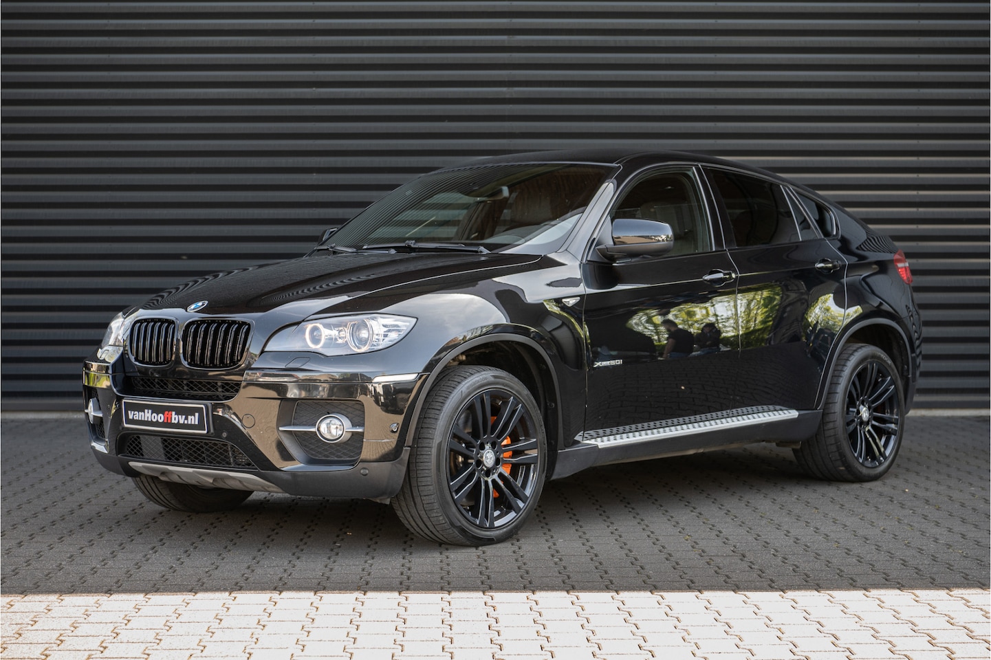 BMW X6 - xDrive50i High Executive -Soft Close - Headup - Ventilatie - AutoWereld.nl