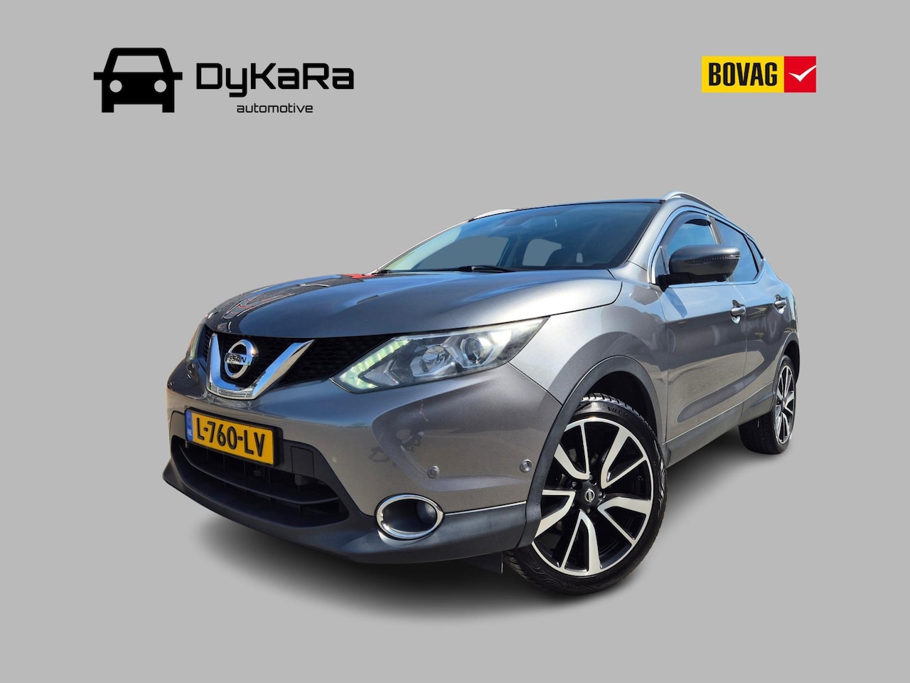 Nissan Qashqai - 1.2 Premier Edition Pano, Leder, Navi, Camera, Trekhaak - AutoWereld.nl