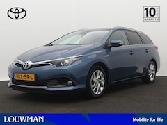 Toyota Auris Touring Sports - 1.8 Hybrid Dynamic Limited | Navigatie | Parkeercamera | Climate Control |