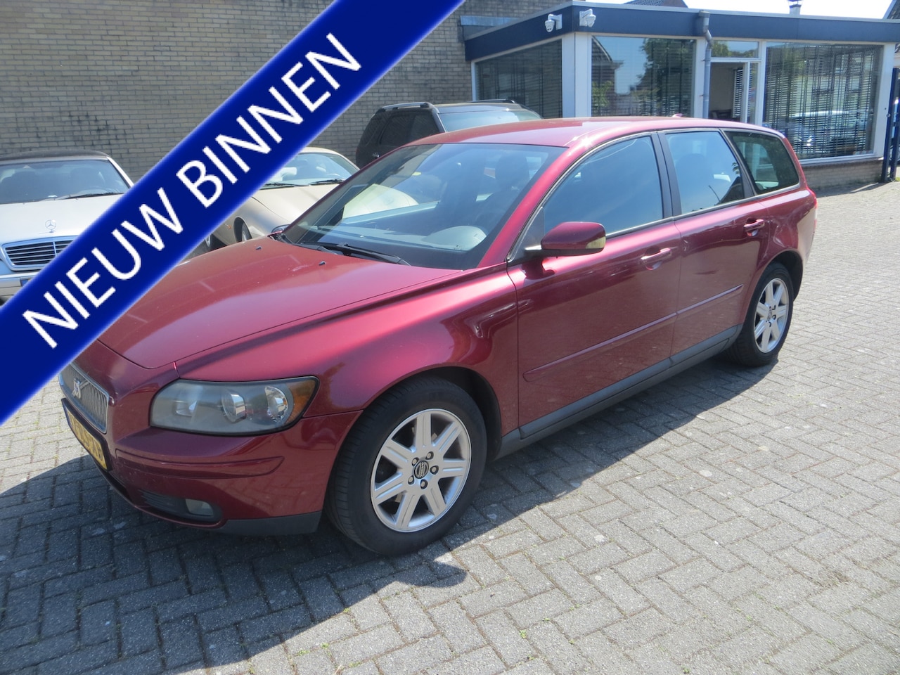Volvo V50 - 1.8 Elite/AIRCO/CRUISE/GARANTIE! - AutoWereld.nl