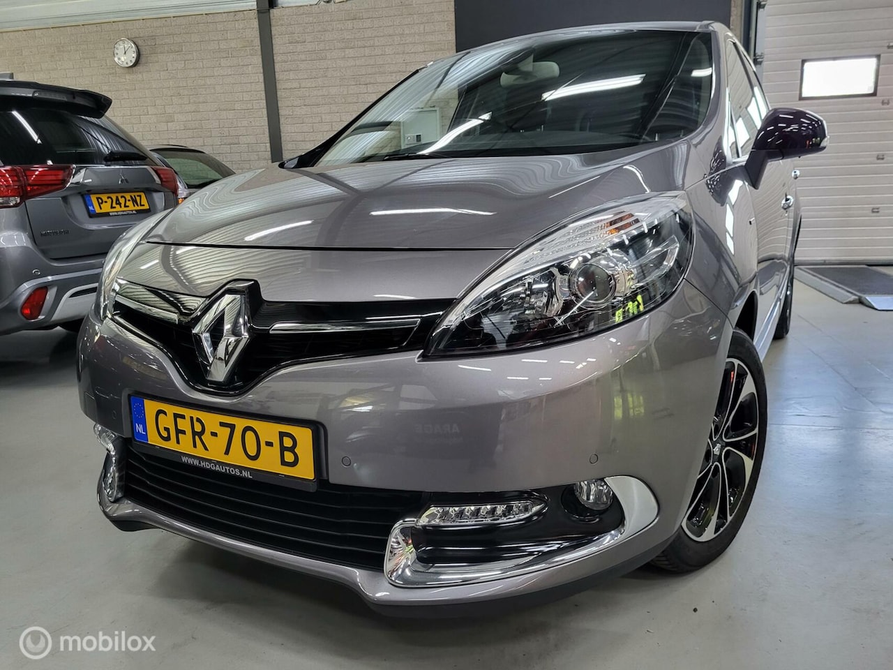 Renault Scénic - 1.2 TCe Bose/Clima/Cruise/Keyless/Camera/Pdc - AutoWereld.nl