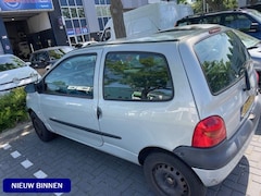 Renault Twingo - 1.2 Emotion | KM 167530 | APK TM 14/03/2026 El.Ramen | Radio BELLEN IS SNELLER TEL 0639780