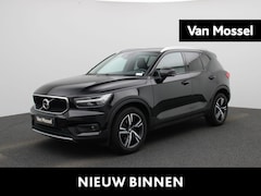 Volvo XC40 - 1.5 T3 Momentum VIRTUEEL COCKPIT | HALF LEER | NAVIGATIE | ELEKTRISCHE KOFFERKLEP | CAMERA