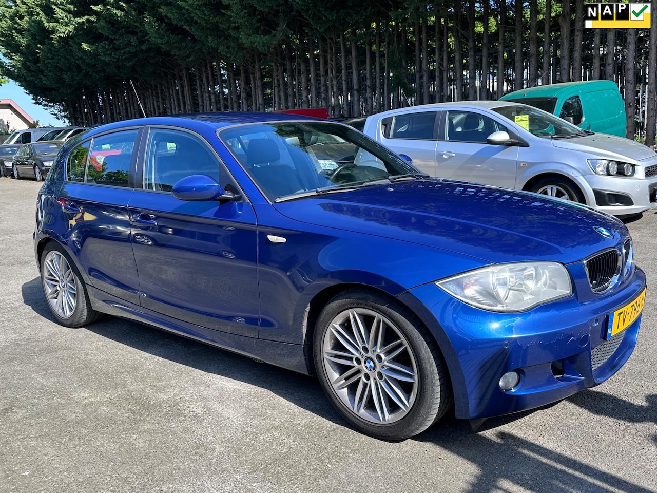 BMW 1-serie - 116i*Airco*leder/stof* - AutoWereld.nl