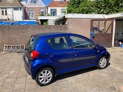 Toyota Aygo - 1.0-12V +