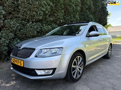 Skoda Octavia Combi - 1.2 TSI Greentech Edition Businessline | Pano