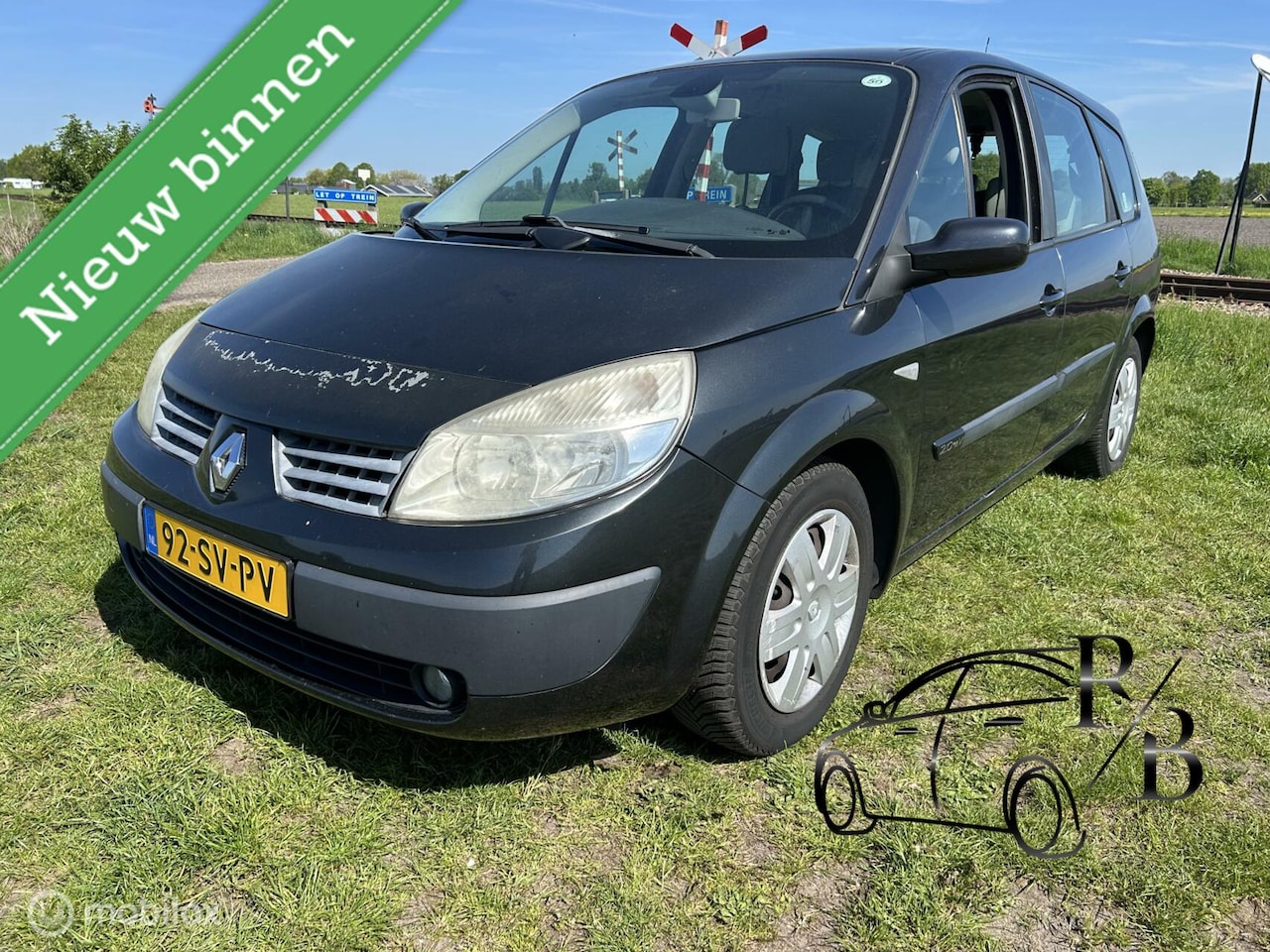 Renault Grand Scénic - 2.0-16V Dynamique Comfort 7 PERSOONS AIRCO - AutoWereld.nl