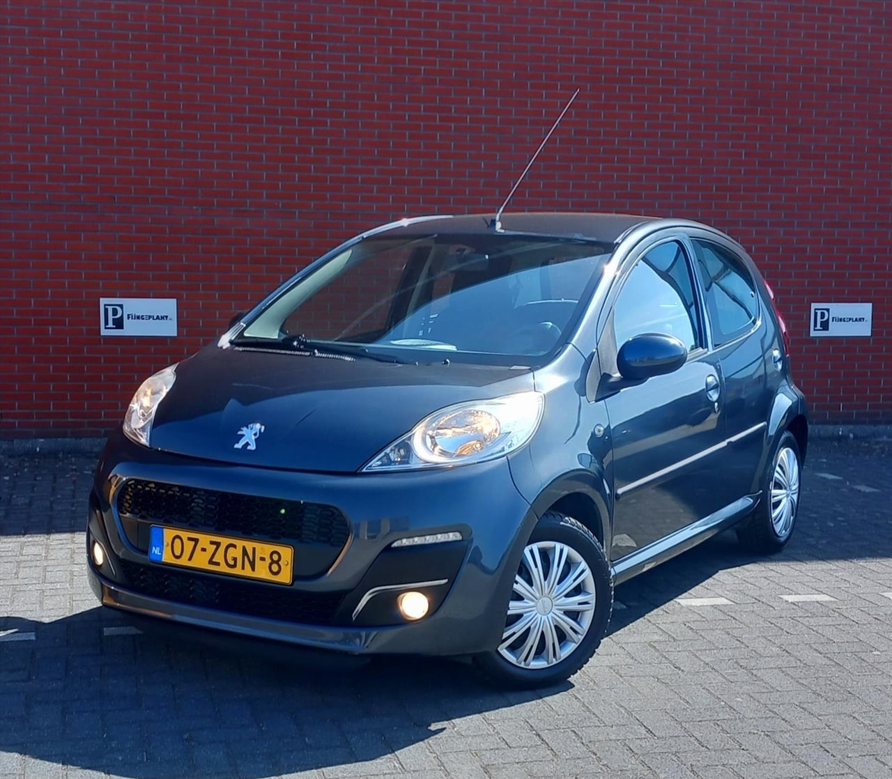 Peugeot 107 - 1.0 68PK 5D Active Airco - AutoWereld.nl