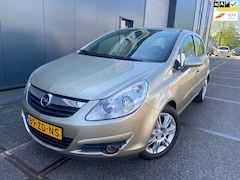 Opel Corsa - 1.4-16V Enjoy / AUTOMAAT / NAP / AIRCO / APK / BOEKJES / TWEE SLEUTELS / NETTE AUTO