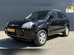 Hyundai Tucson - 2.7i V6 4WD Style Airco cruise Leder Trekhaak Automaat